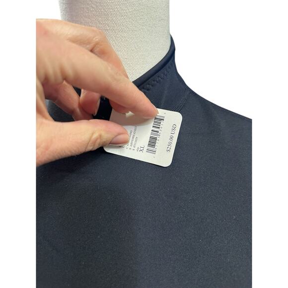 FP Movement x Abysse Pam Rash Guard Black - Picture 11 of 12